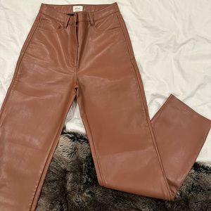 Wilfred Melinda Pant